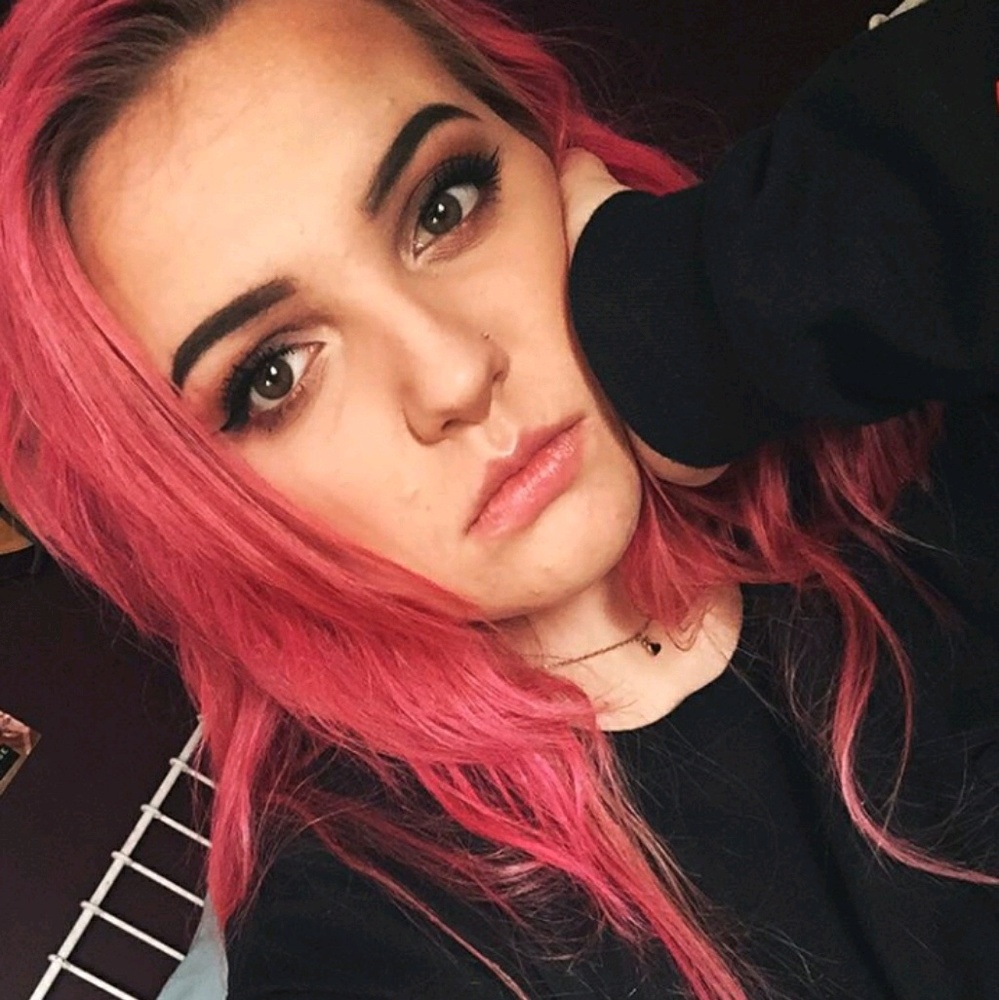 Meet your Posher, Ashley